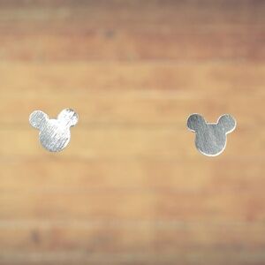 New Indio Jewelry Tiny Silver Plated Mouse Ears Stud Earrings #E109